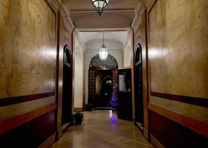 In Historic Palace Rzym